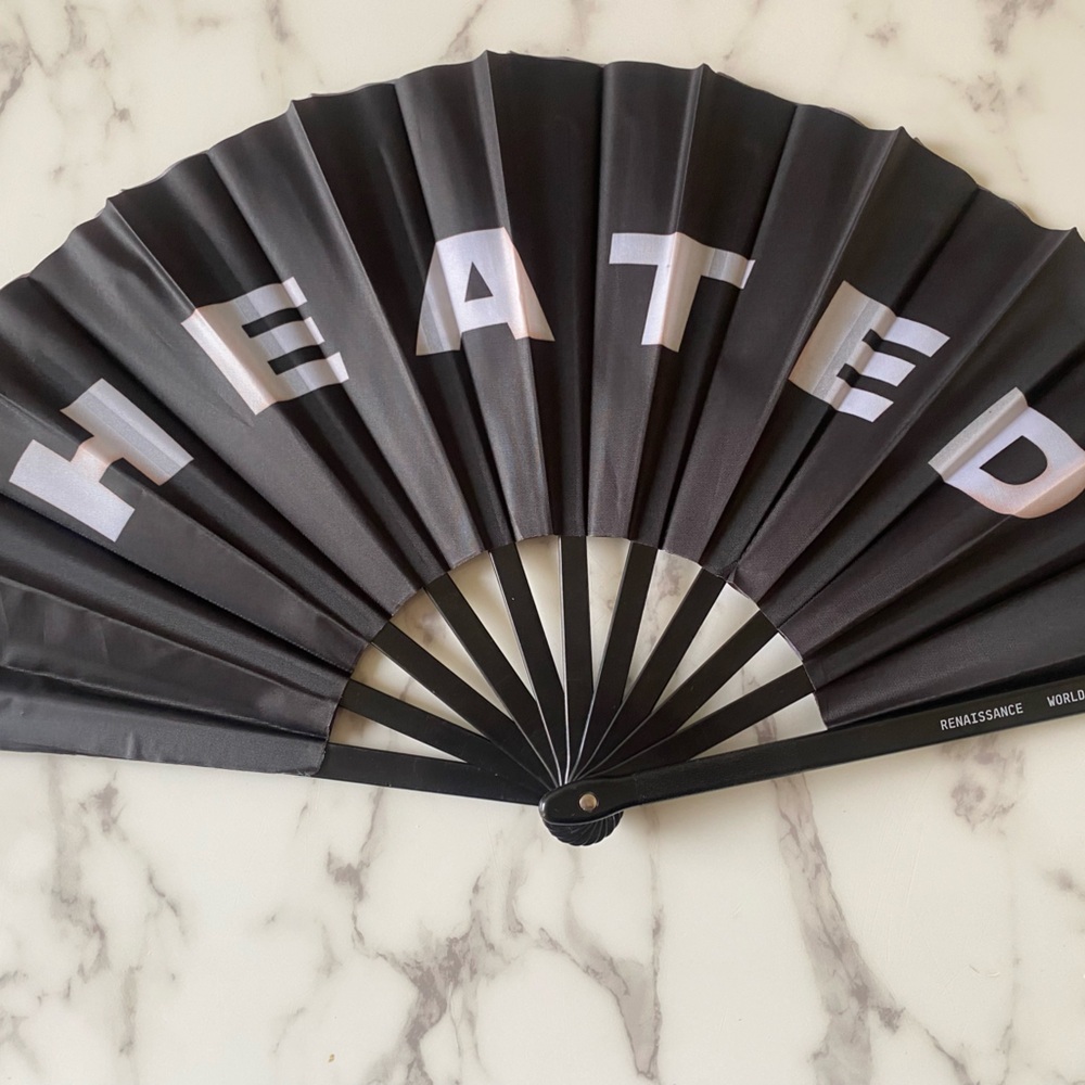 Official 2023 Renaissance world tour Heated fan